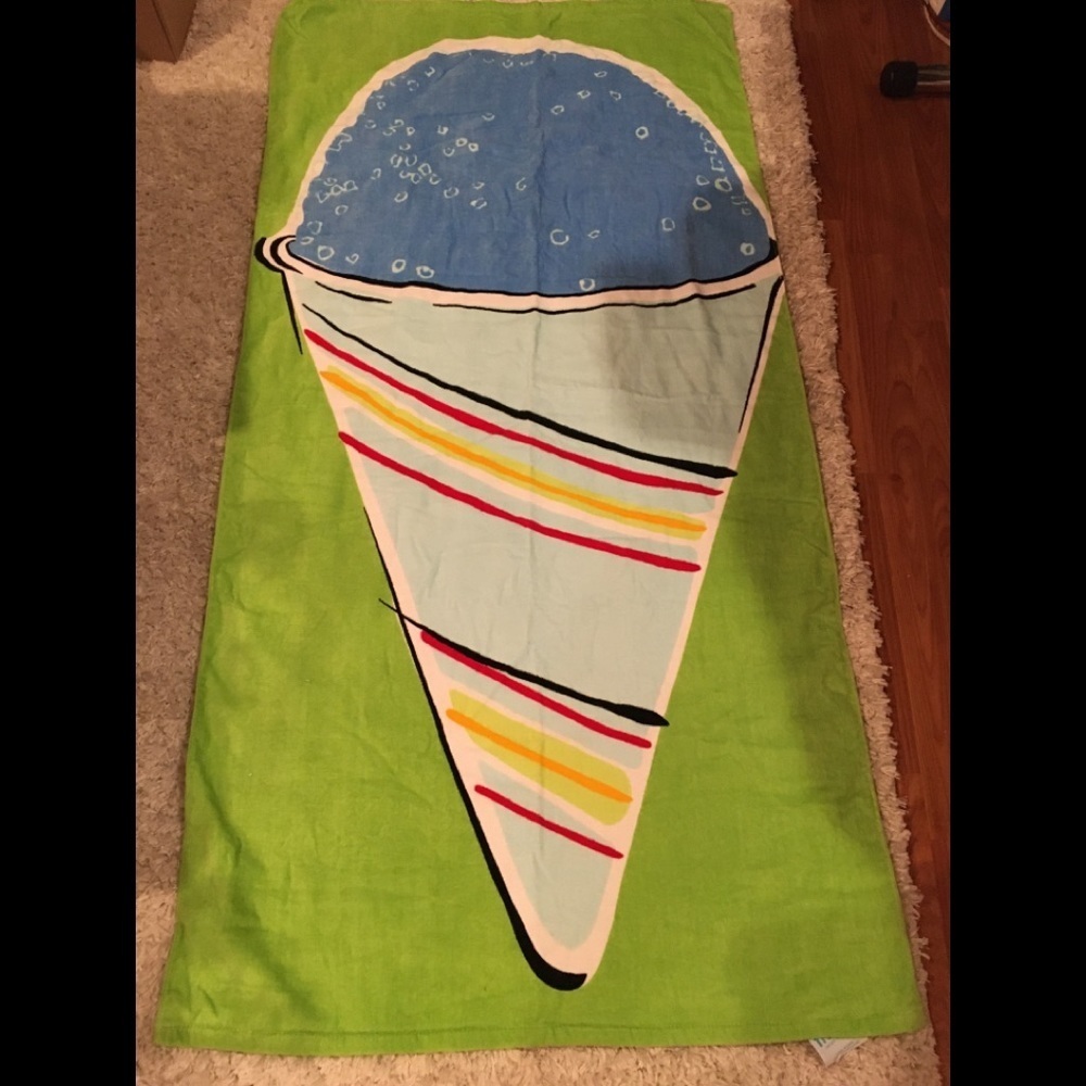 Jay Franco ice cream cone beach towel